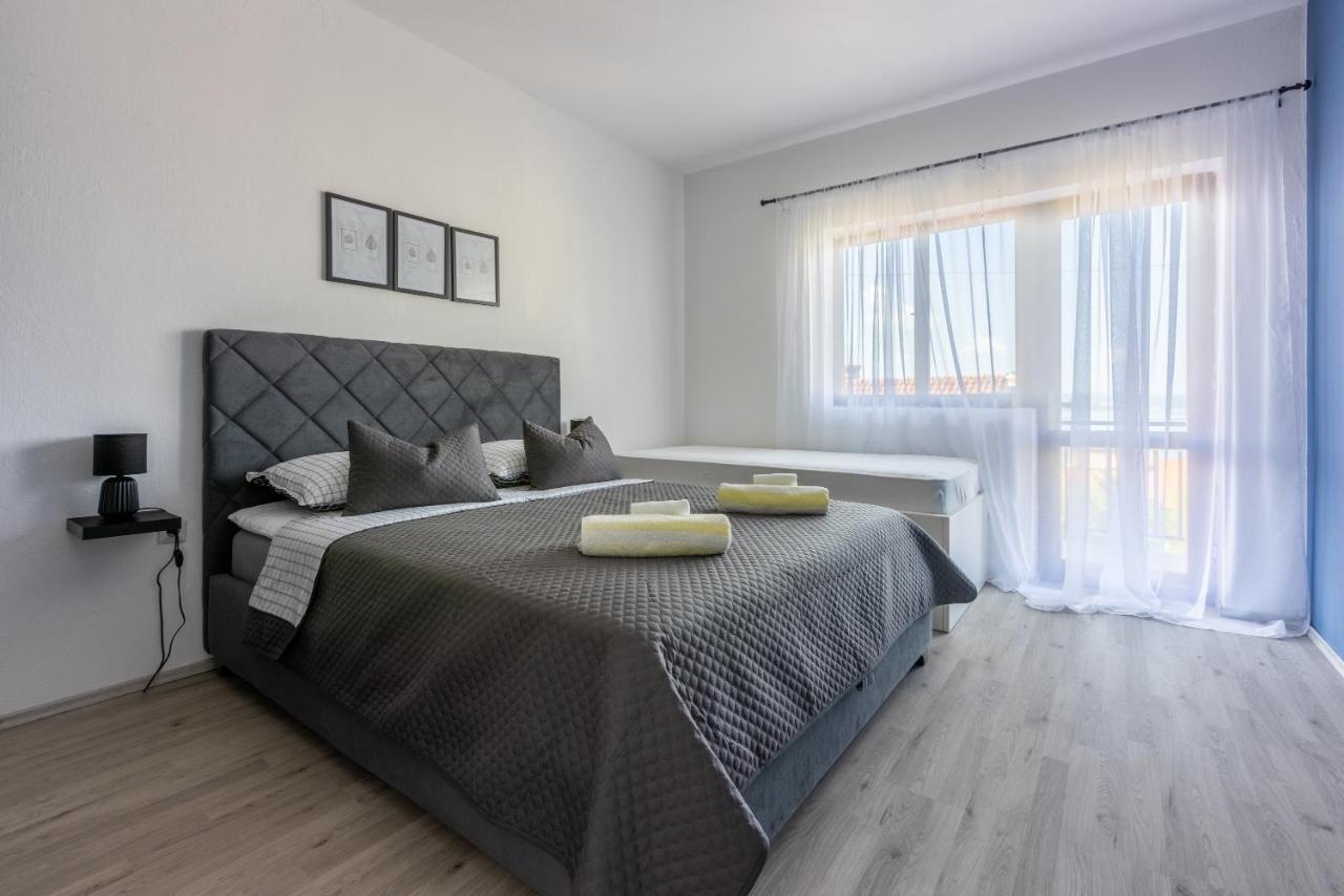 Apartman Dora 茨里克韦尼察 外观 照片